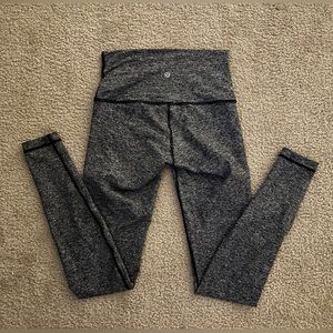 LULULEMON gray speckled wunder train